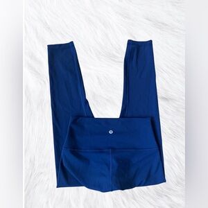 Lululemon wunder train high rise 25” navy blue size 6
